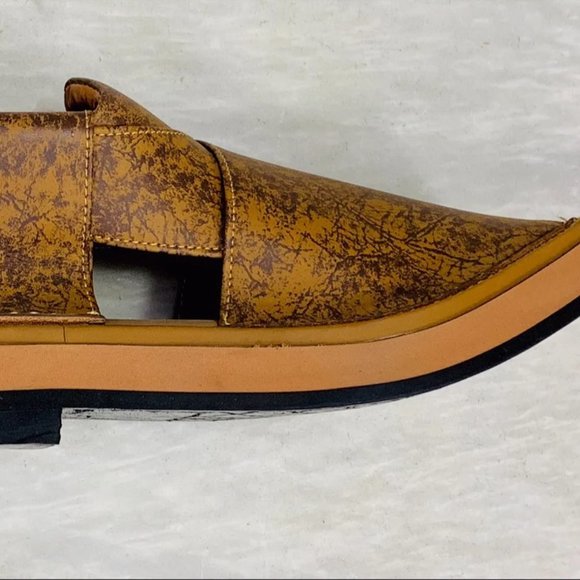 Premium Quality Men's Leather Sandals, Handcrafted Peshawari Chappal - Picture 4 of 12